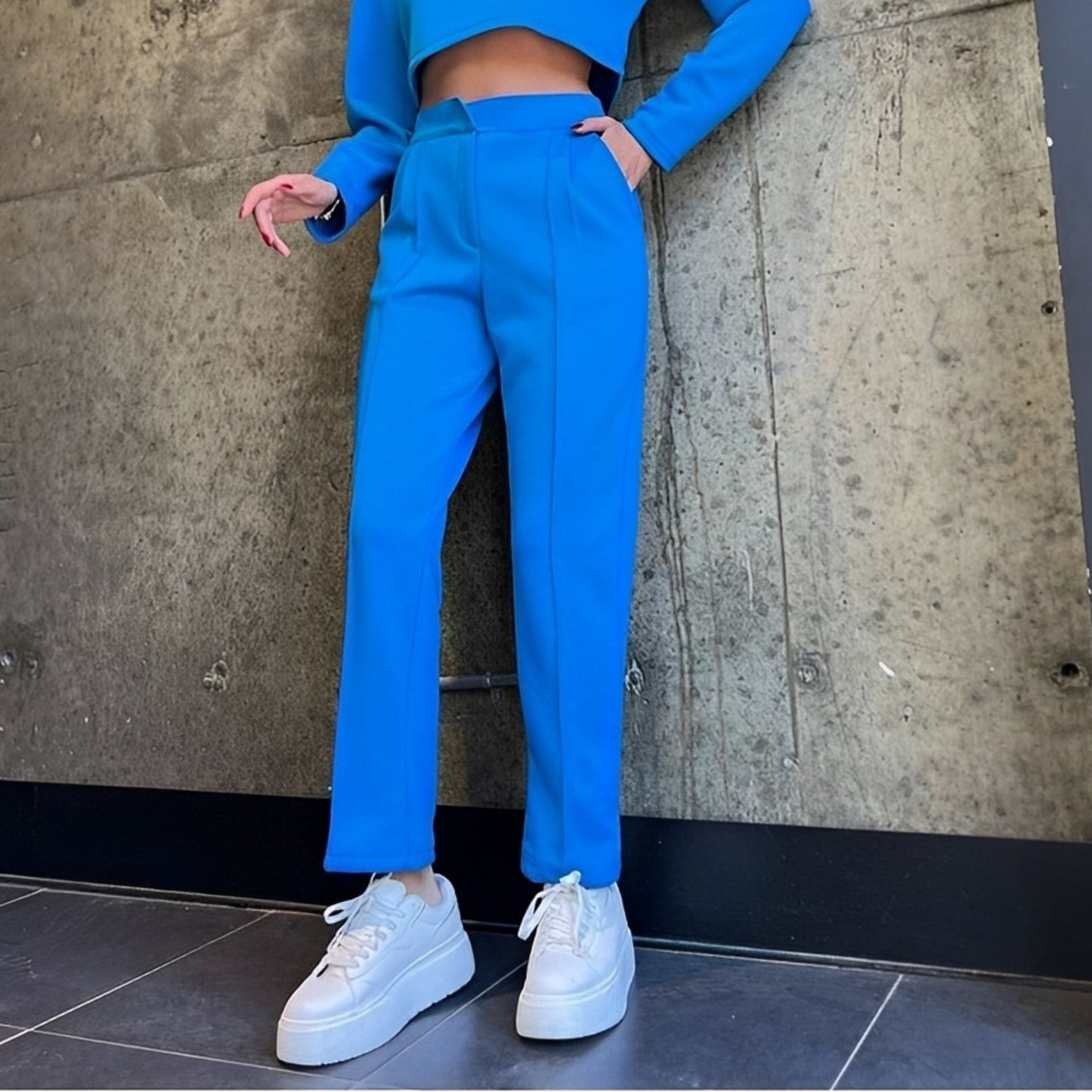 Cropped Top and carrot cut pants cotton set