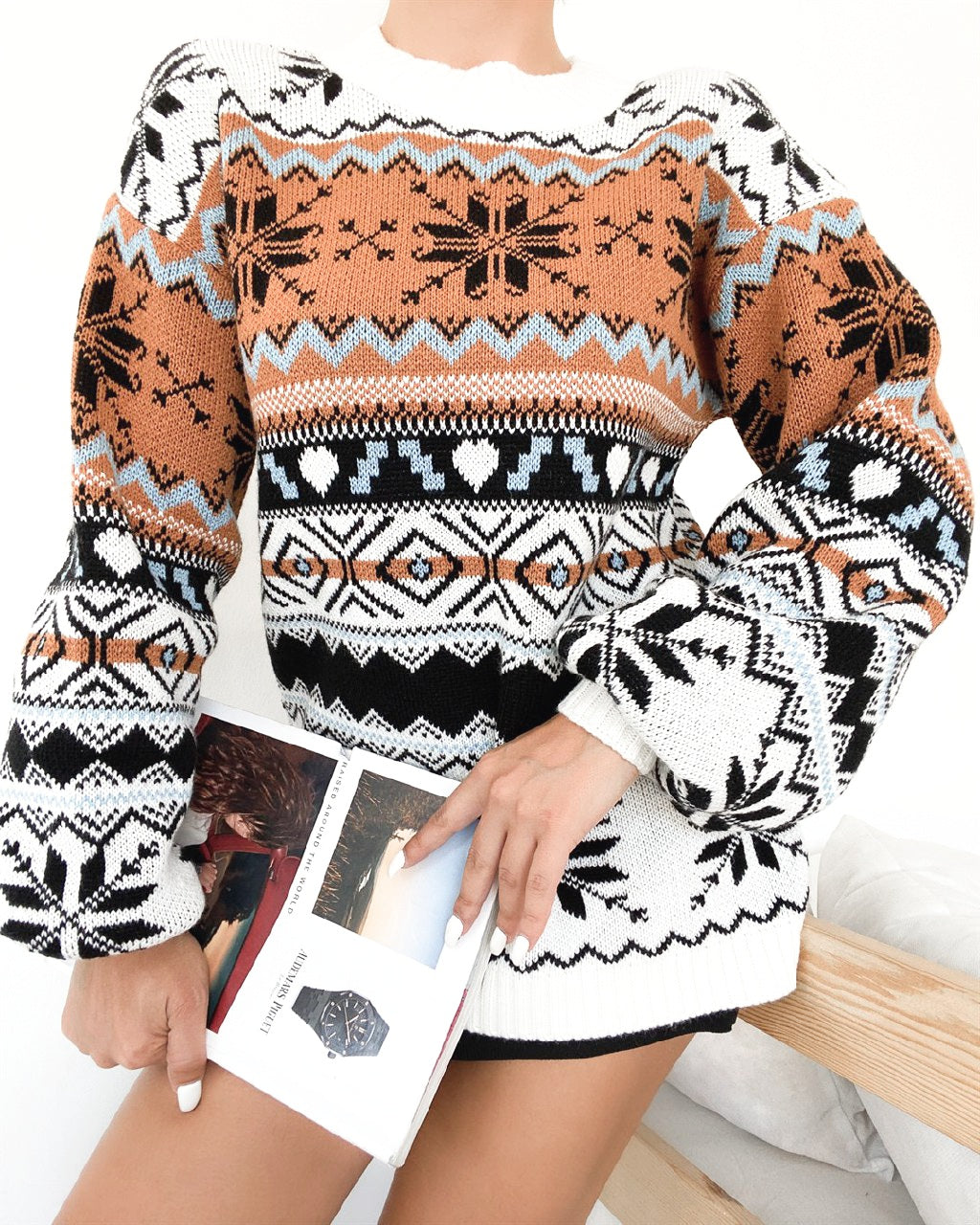 Patterned crew neck pullover