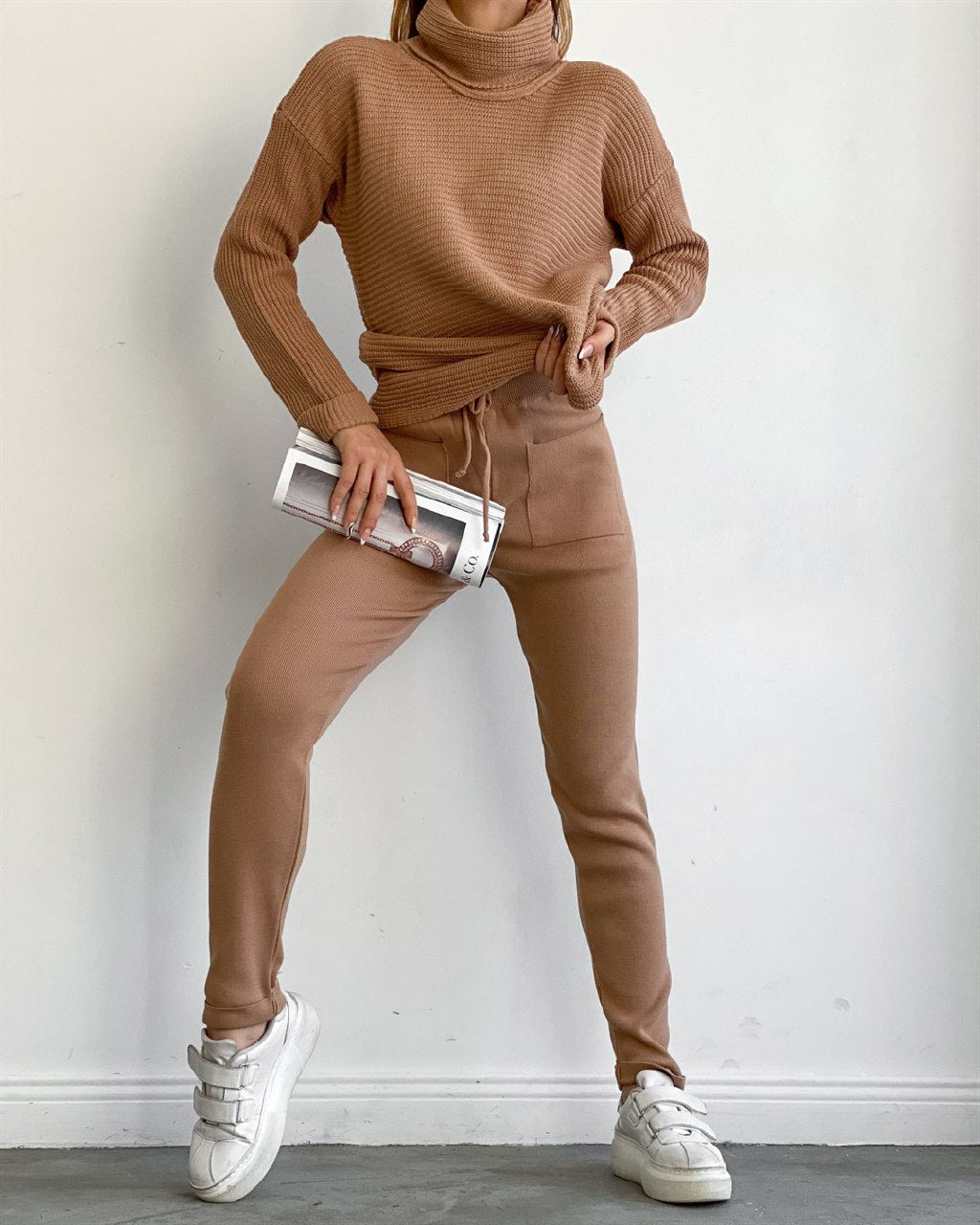 Turtle neck knit track suit