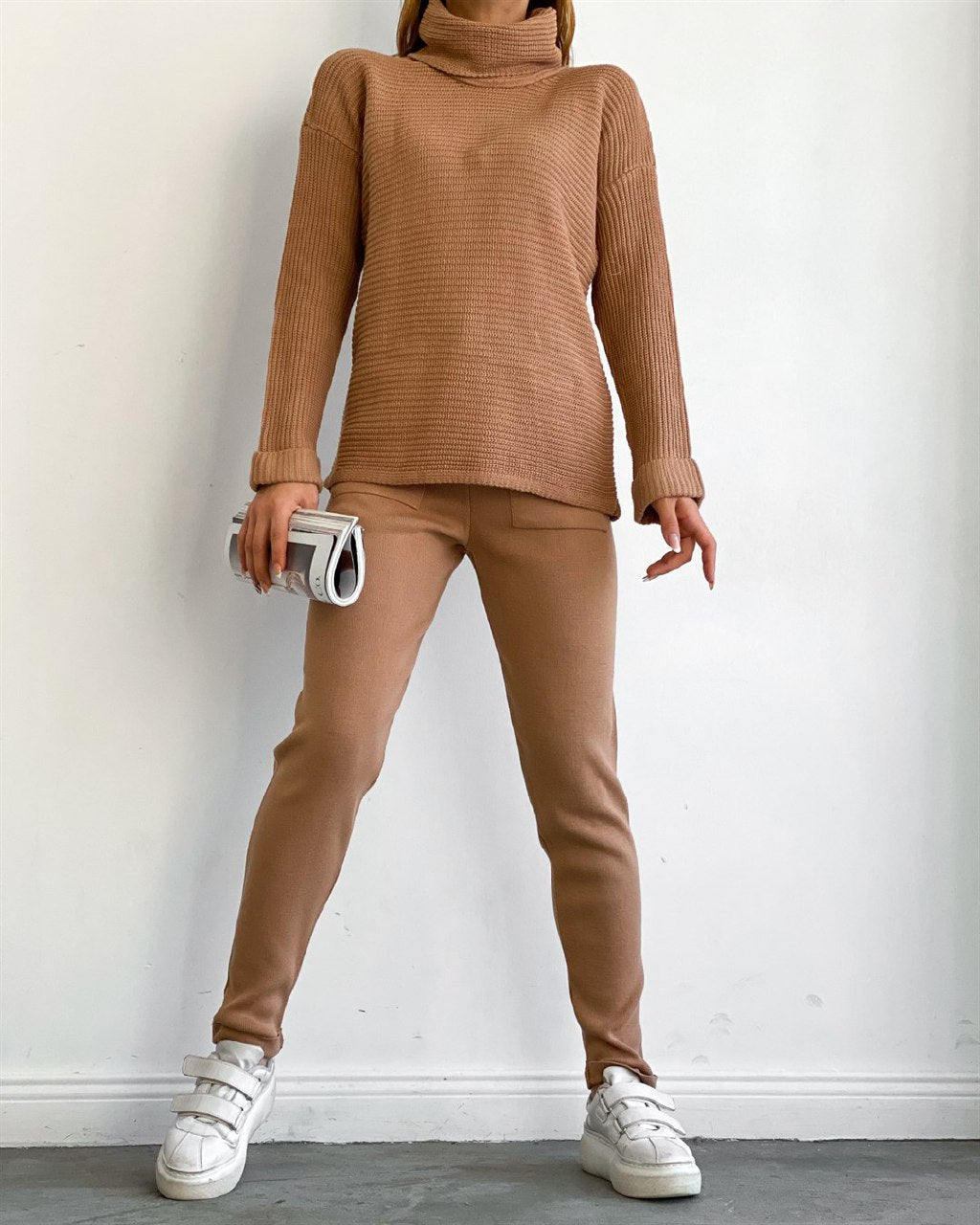 Turtle neck knit track suit