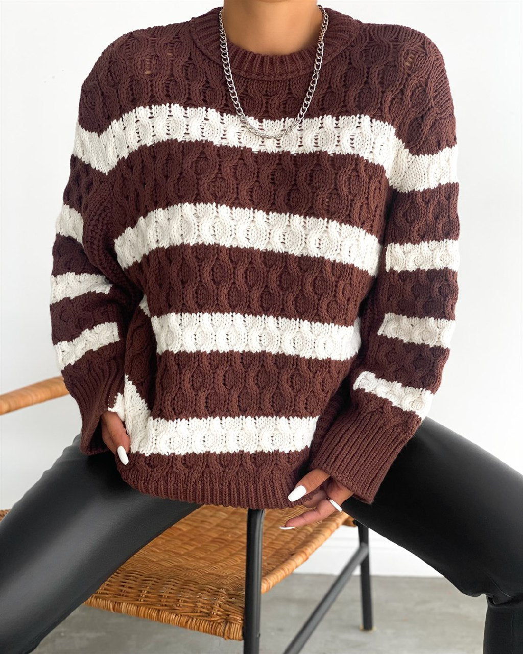 Crew neck braided Pullover