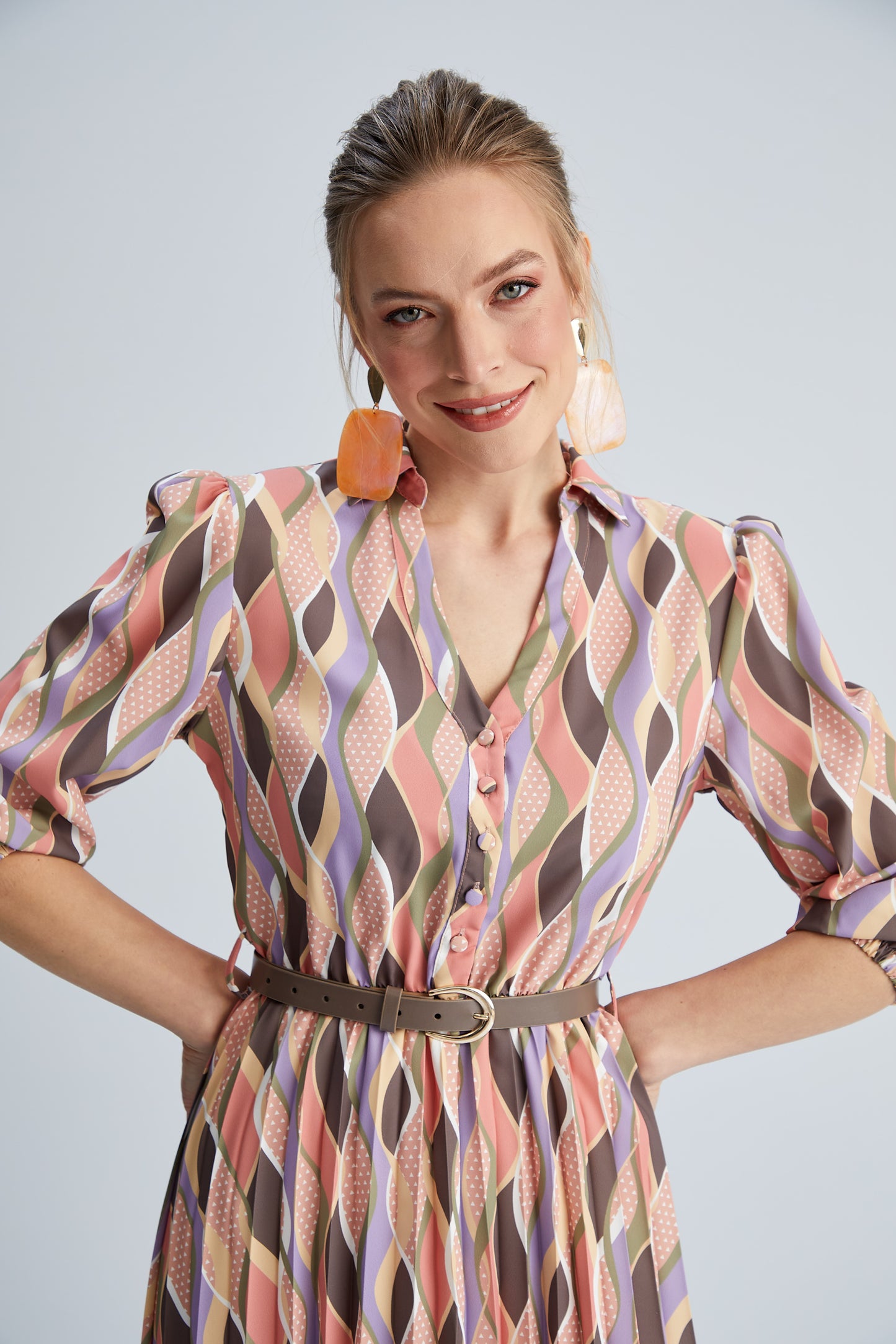 V neck belted print dress shirt