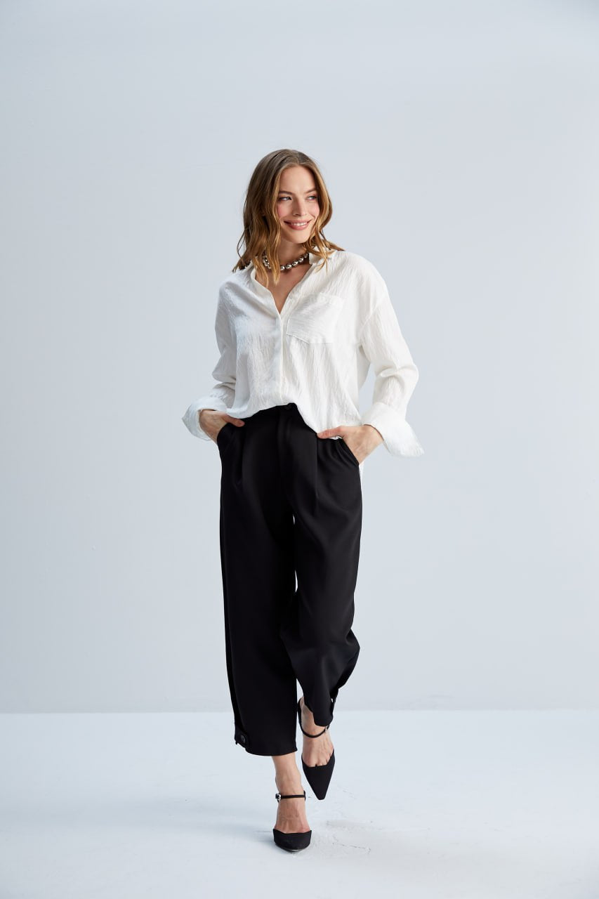 Carrot cut side pocket black pants