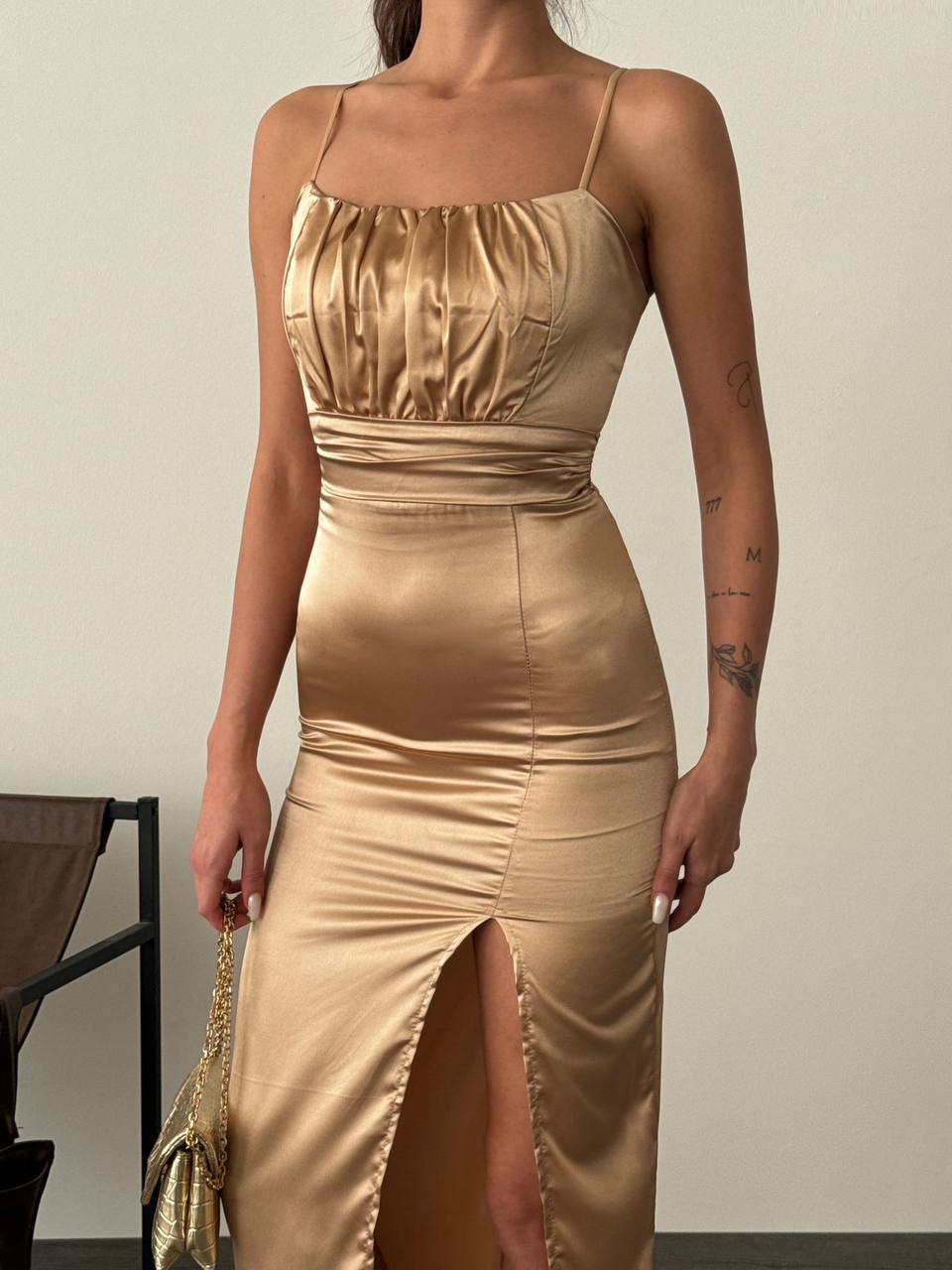 Spaghetti straps Satin midi dress - Gold