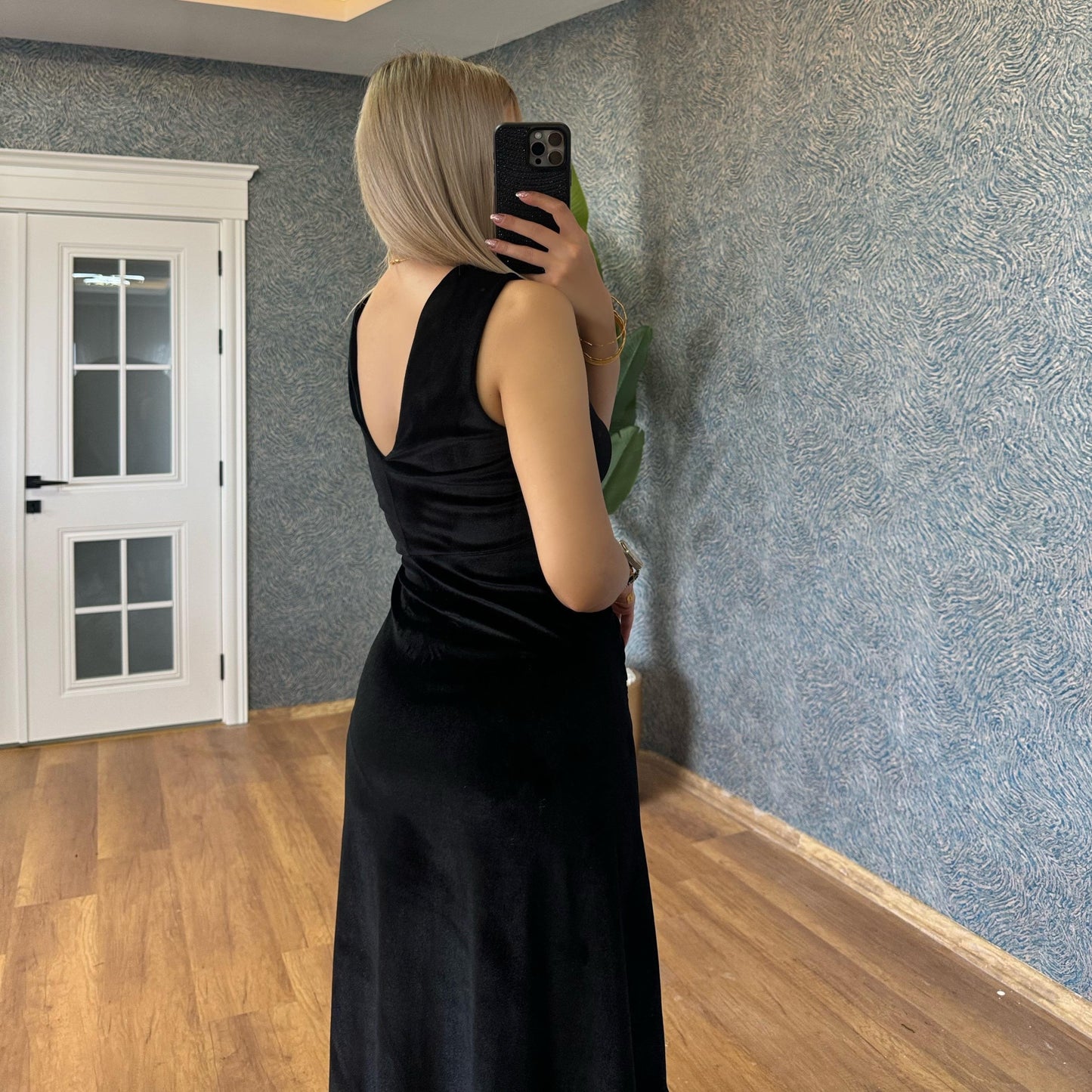 Velvet drape midi dress-Black